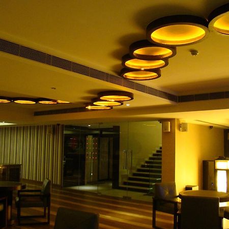 The Madison Hotel New Delhi Exterior photo