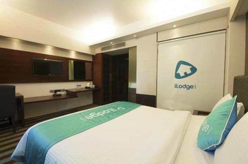 The Madison Hotel New Delhi Exterior photo